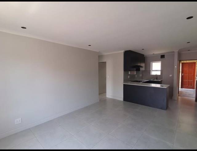 3 BEDROOM PROPERTY TO RENT IN PEERLESS PARK NORTH